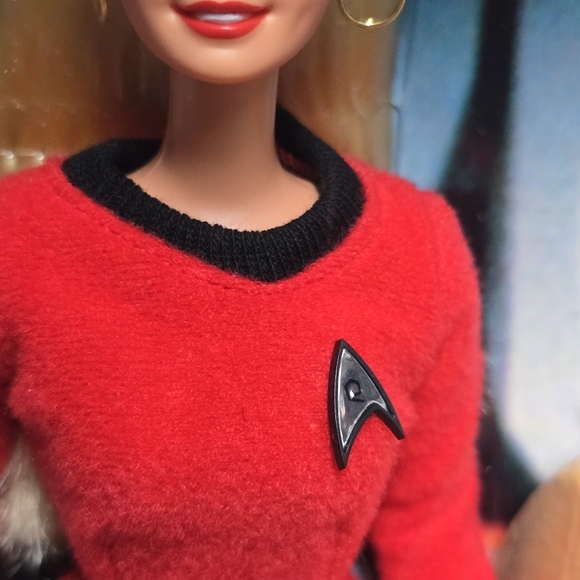Vintage Collectors Edition Barbie & Ken Star Trek dolls Giftset in box - Picture 15 of 17